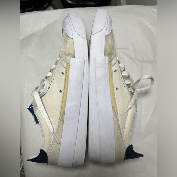 Nike Drop Type LX Label Collection White Sneakers Men's Size 10 AV6697-100 - Picture 4 of 13